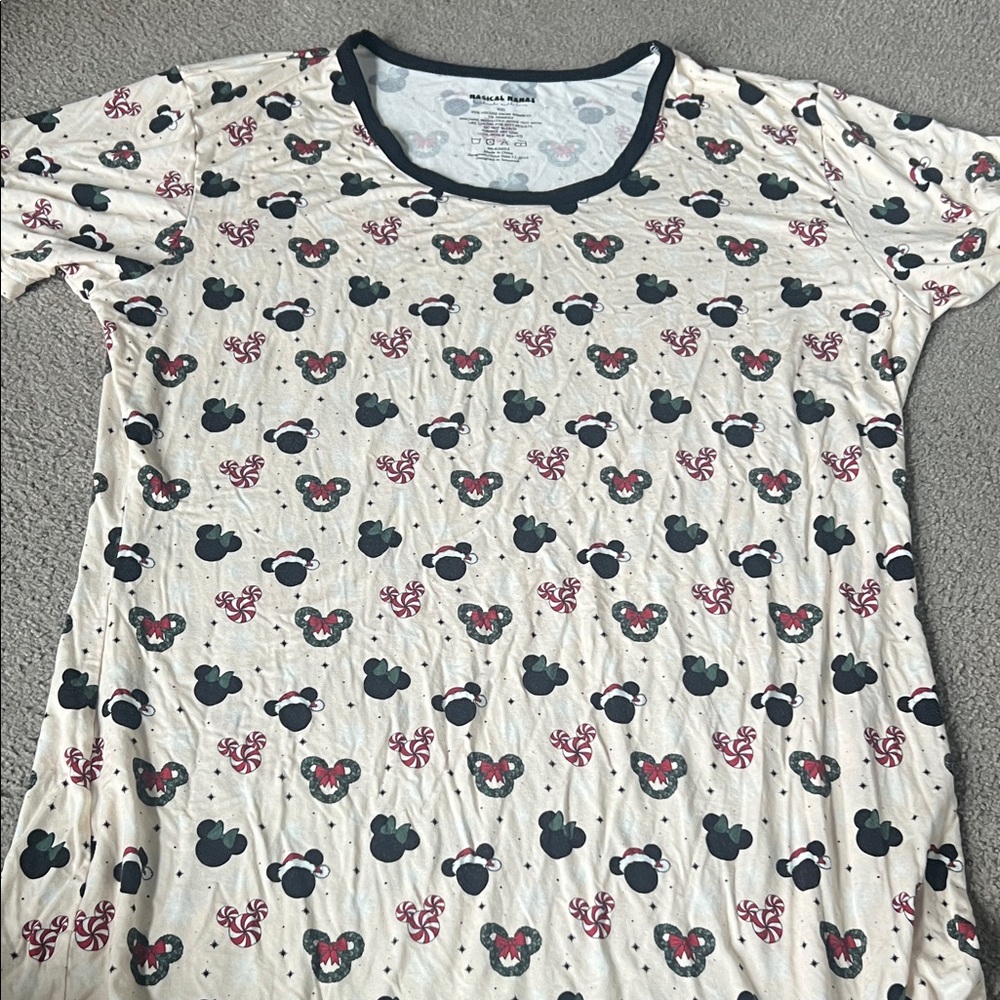 Magical Mamas Cream Graphic T-Shirt with Black Trim. XXL